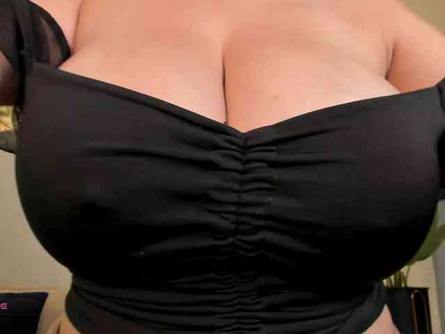 RosalineDallas webcam