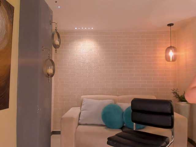 HaileyRoss's BongaCams show and profile