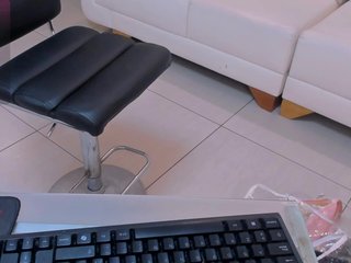 CarlaBrunni Porn Show