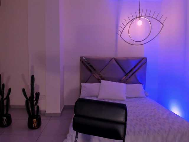 CarlaBrunni's BongaCams show and profile