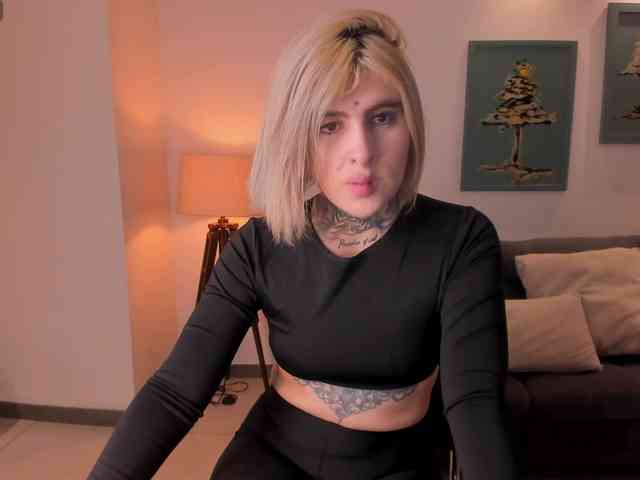 CarlaBrunni's Sexcam