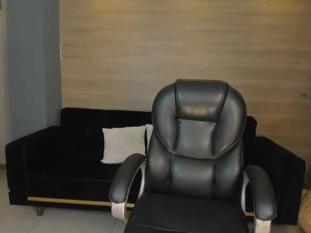 ZaraKafruni's BongaCams show and profile