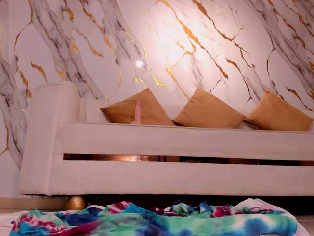 ZaraKafruni's BongaCams show and profile