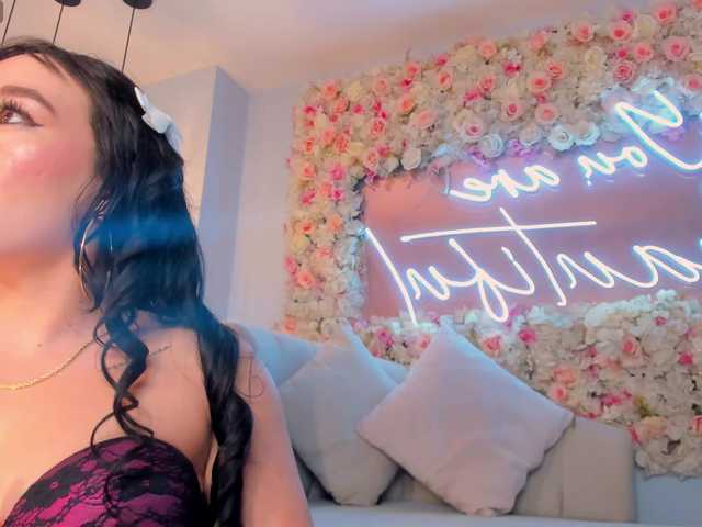 ZaraKafruni's BongaCams show and profile