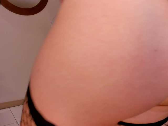 ZaraKafruni's BongaCams show and profile