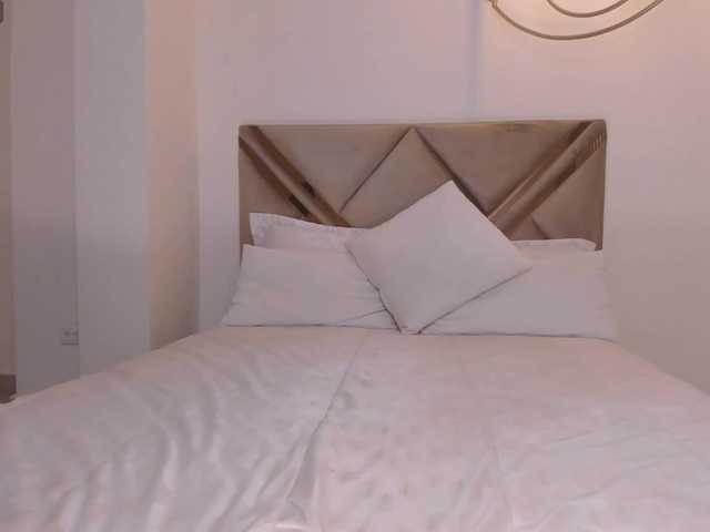 ZaraKafruni's BongaCams show and profile