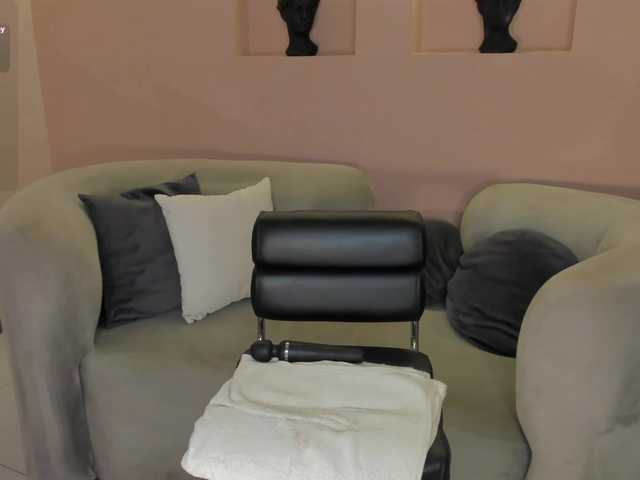 ZaraKafruni's BongaCams show and profile