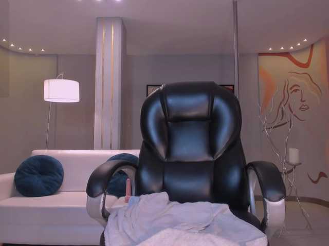 ZaraKafruni's BongaCams show and profile