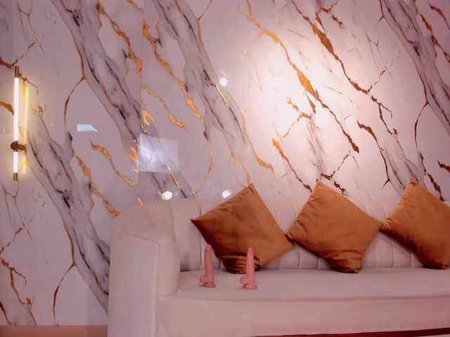 ZaraKafruni's BongaCams show and profile