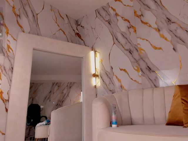 ZaraKafruni's BongaCams show and profile