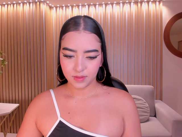 SophieLanne's BongaCams show and profile