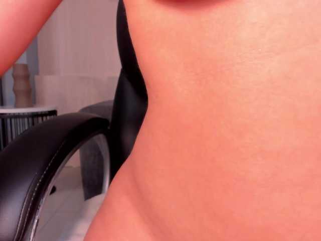 SophieLanne's BongaCams show and profile