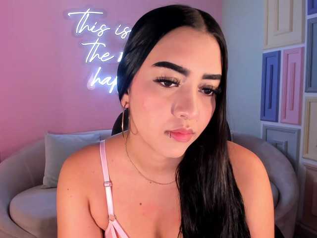 SophieLanne's BongaCams show and profile