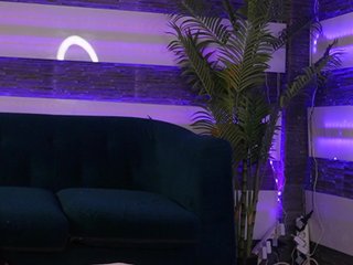 Miss-Denisse Porn Show