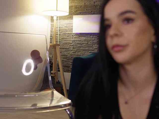 Miss-Denisse webcam