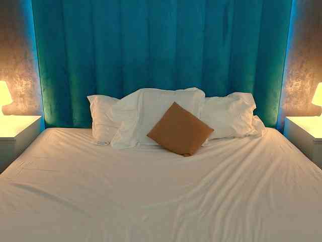 SkinnyJennifer webcam