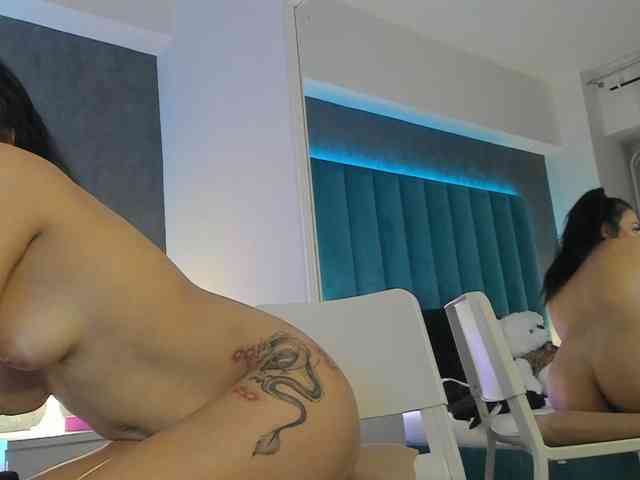 SkinnyJennifer webcam