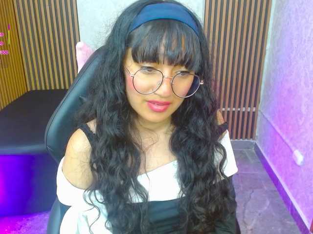 rosee-tay1's BongaCams show and profile