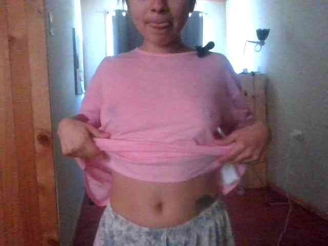 LatinaFit Live Webcam on BongaCams