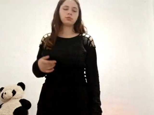 GeniaRhein's BongaCams show and profile