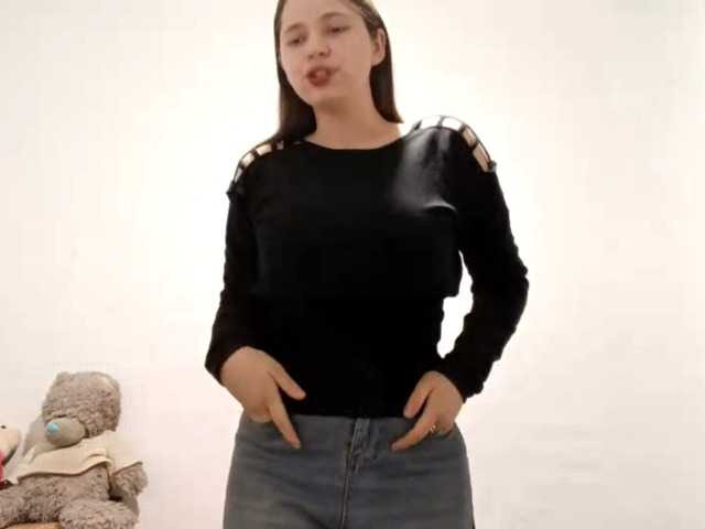 GeniaRhein's BongaCams show and profile