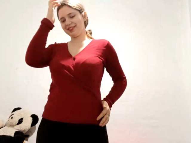 GeniaRhein's BongaCams show and profile