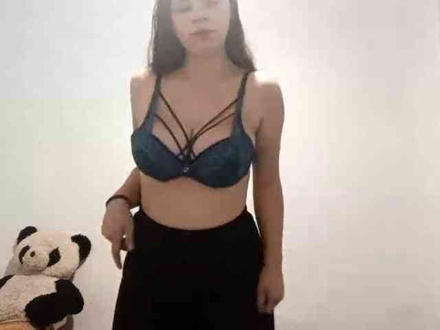 GeniaRhein Live Webcam on BongaCams