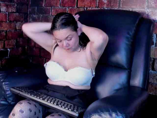 Mila-toro Live Webcam on BongaCams