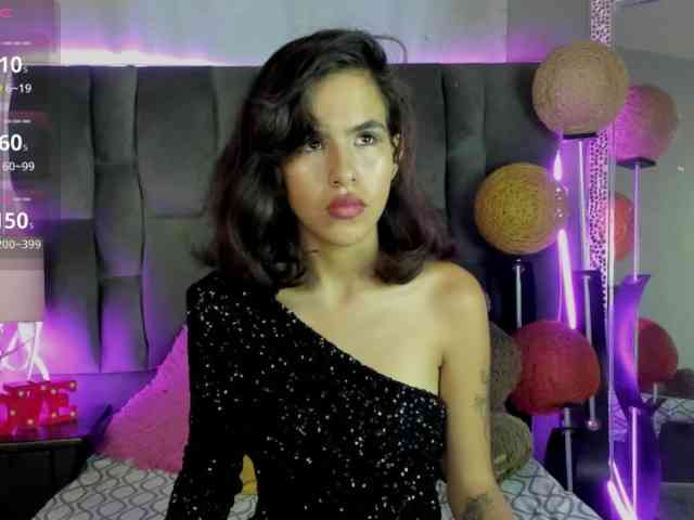 KatyaMonrooe KatyaMonrooe