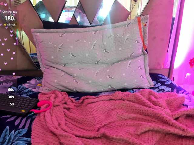 anisha-zambrano webcam