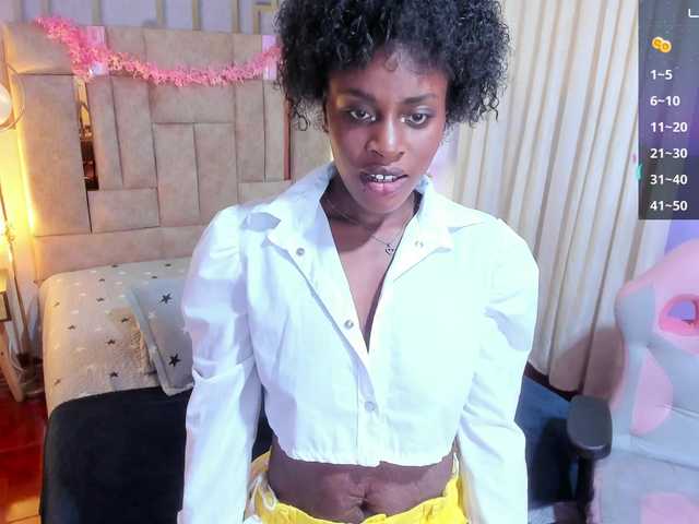 anisha-zambrano's BongaCams show and profile