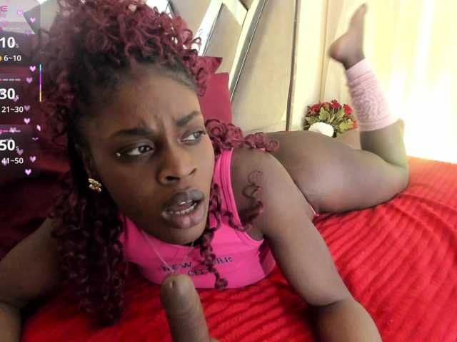 anisha-zambrano webcam