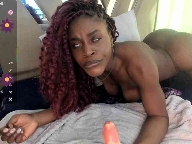 anisha-zambrano webcam