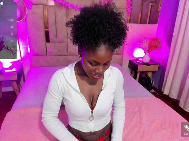 anisha-zambrano webcam