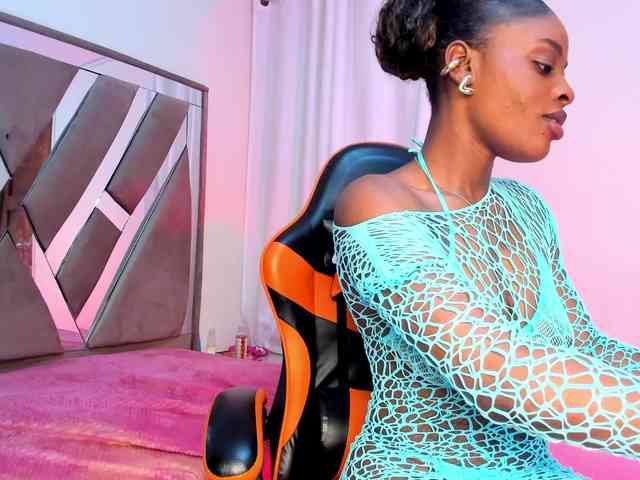 anisha-zambrano webcam