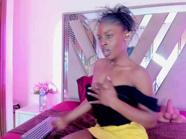 anisha-zambrano webcam