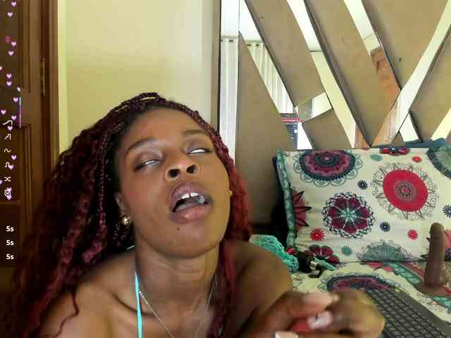 anisha-zambrano webcam