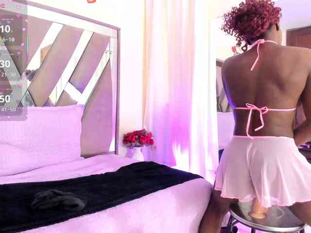 anisha-zambrano webcam