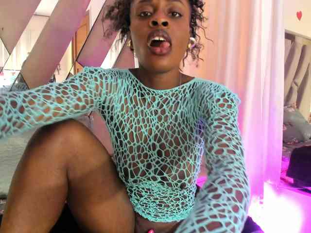 anisha-zambrano webcam