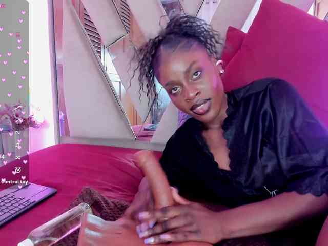 anisha-zambrano webcam