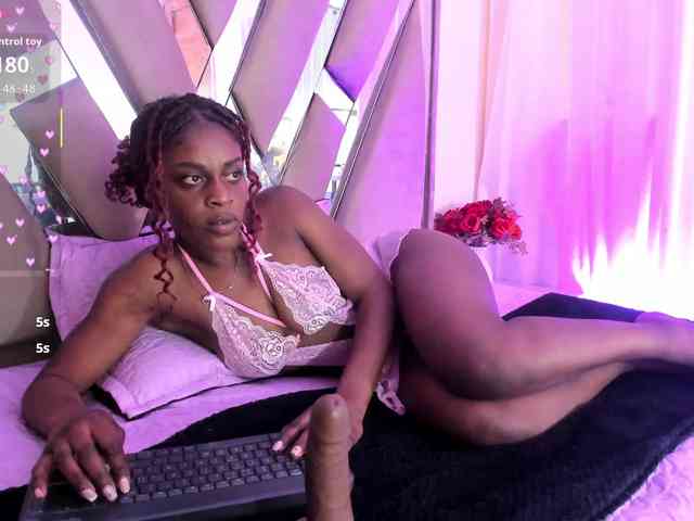 anisha-zambrano webcam