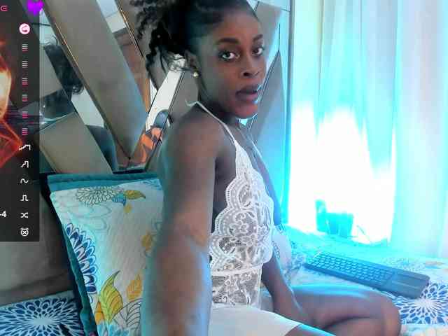 anisha-zambrano webcam