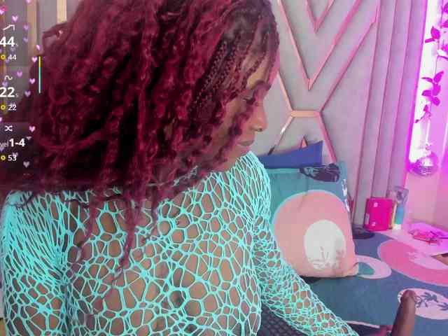 anisha-zambrano webcam