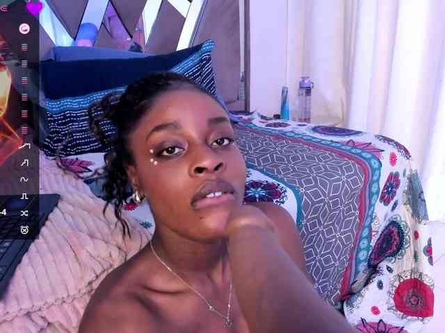 anisha-zambrano webcam