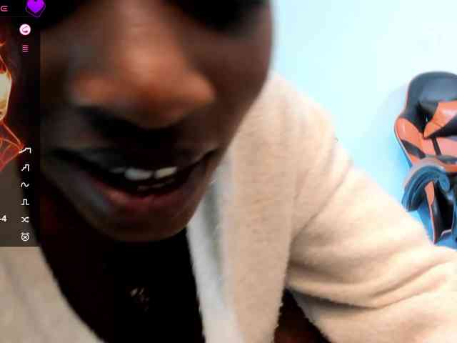 anisha-zambrano webcam