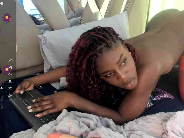 anisha-zambrano webcam