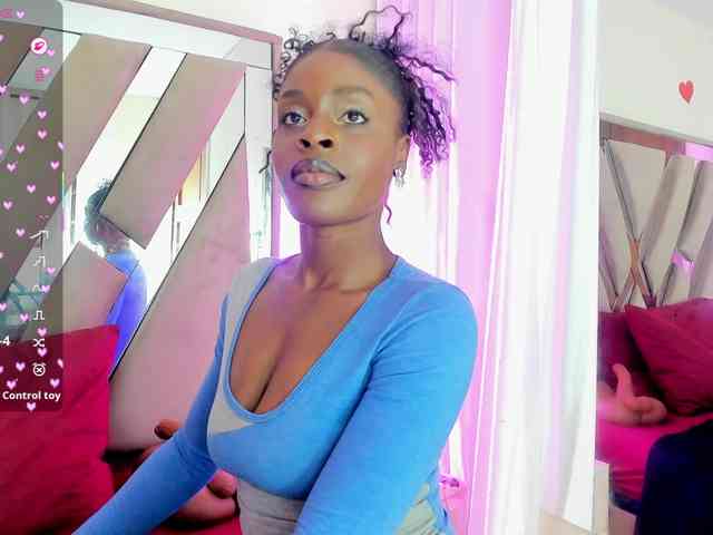 anisha-zambrano webcam