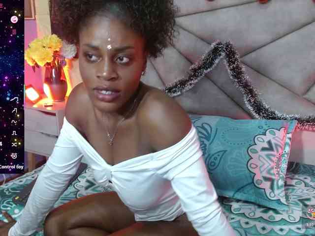 anisha-zambrano webcam