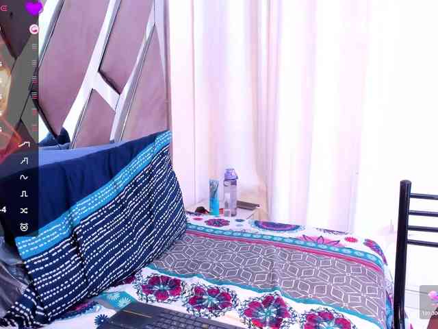 anisha-zambrano webcam