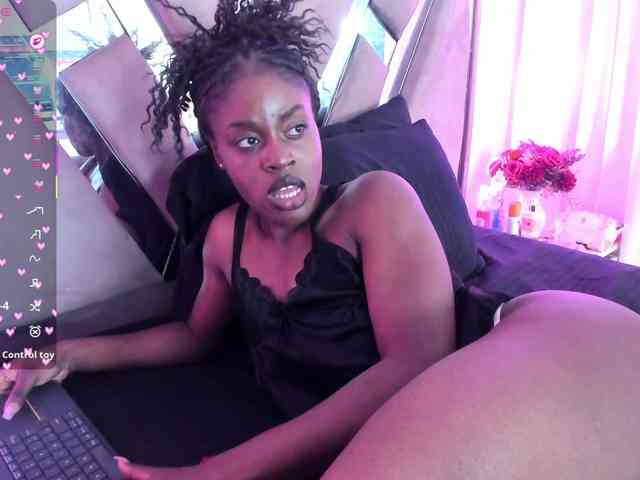 anisha-zambrano webcam